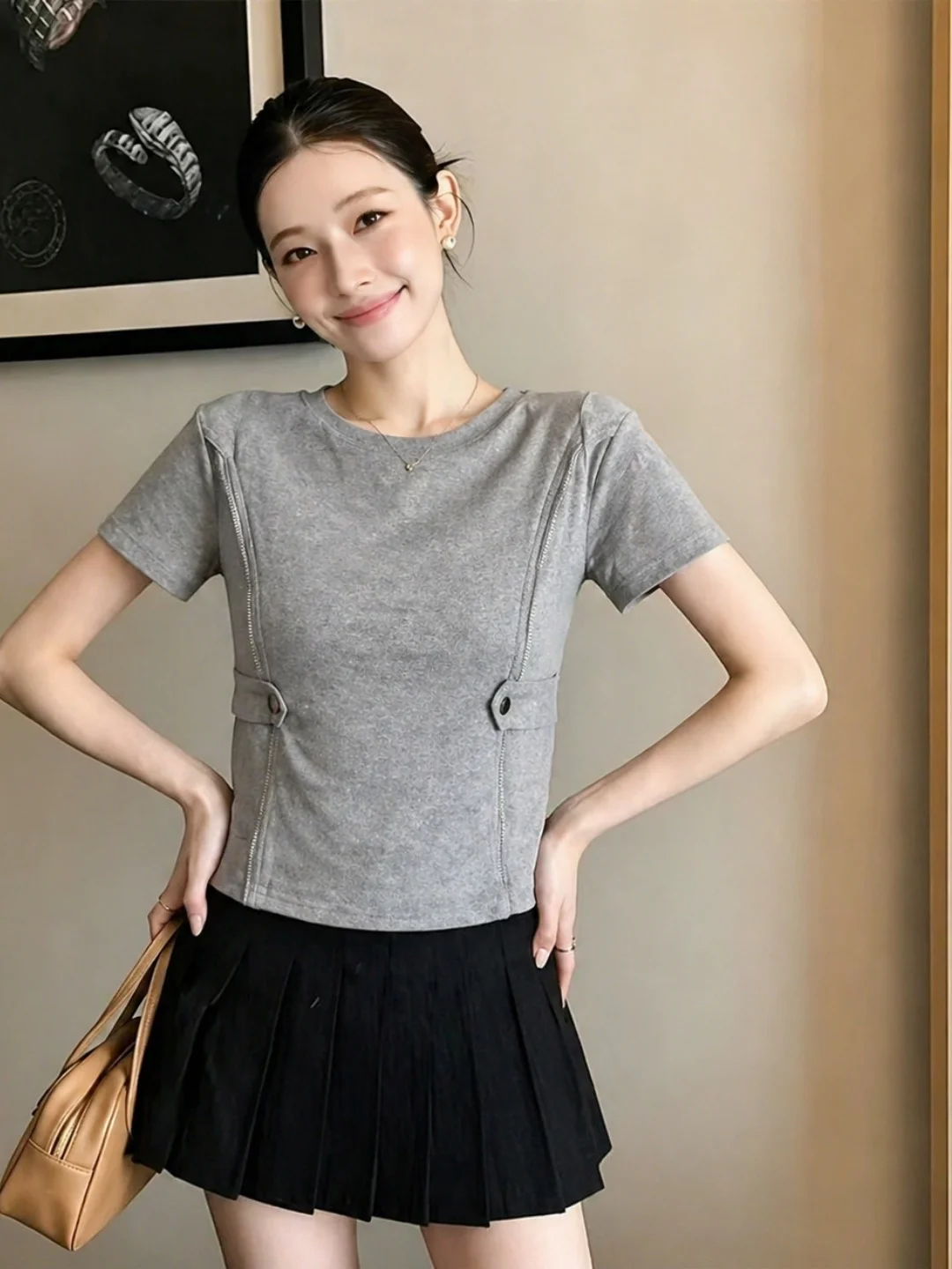 Fashionable Commuter Style Short Sleeve T-Shirt Slim Fit round Neck Pure Color Simple Korean Version Summer Top for Women
Fashionable Commuter Style Short Sleeve T-Shirt Slim Fit round Neck Pure Color Simple Korean Version Summer Top for Women