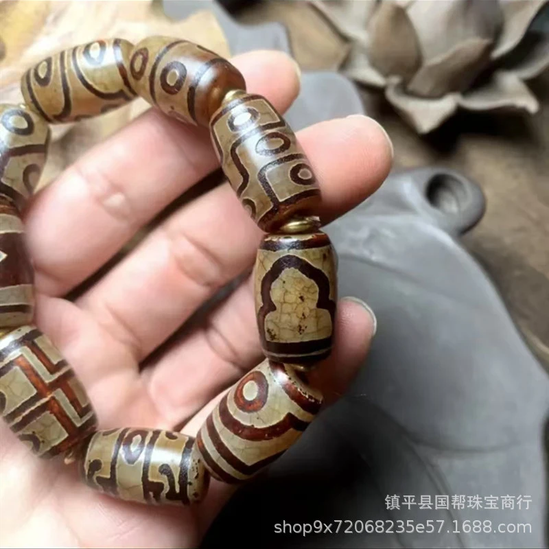 Vintage Patina Old Agate Bracelet with Nine-Eyed Dzi , Beads, Unisex Jewelry
Vintage Patina Old Agate Bracelet with Nine-Eyed Dzi , Beads, Unisex Jewelry