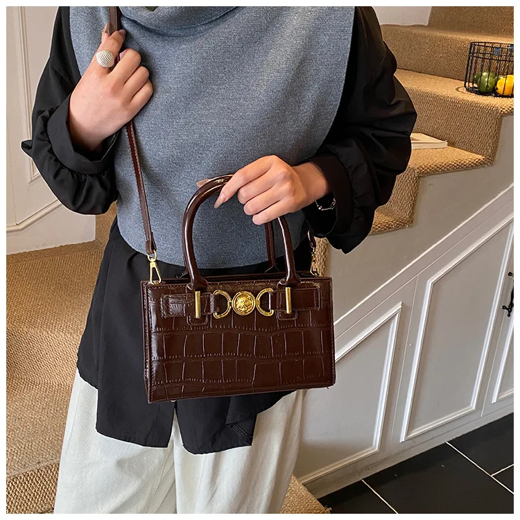 Women's Crocodile Embossed Tote Bag Designer Inspired Luxury Shoulder Bag Crossbody Purse New Arrival Fashion
Women's Crocodile Embossed Tote Bag Designer Inspired Luxury Shoulder Bag Crossbody Purse New Arrival Fashion