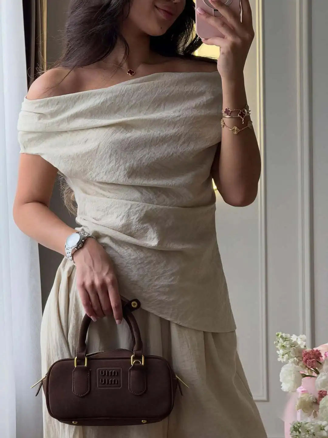 Elegant One Shoulder Top Trousers Set Women's Solid Skew Collar Waist-cinching Vest Elastic Waist Lantern Pants 2026 New Outfits
Elegant One Shoulder Top Trousers Set Women's Solid Skew Collar Waist-cinching Vest Elastic Waist Lantern Pants 2026 New Outfits