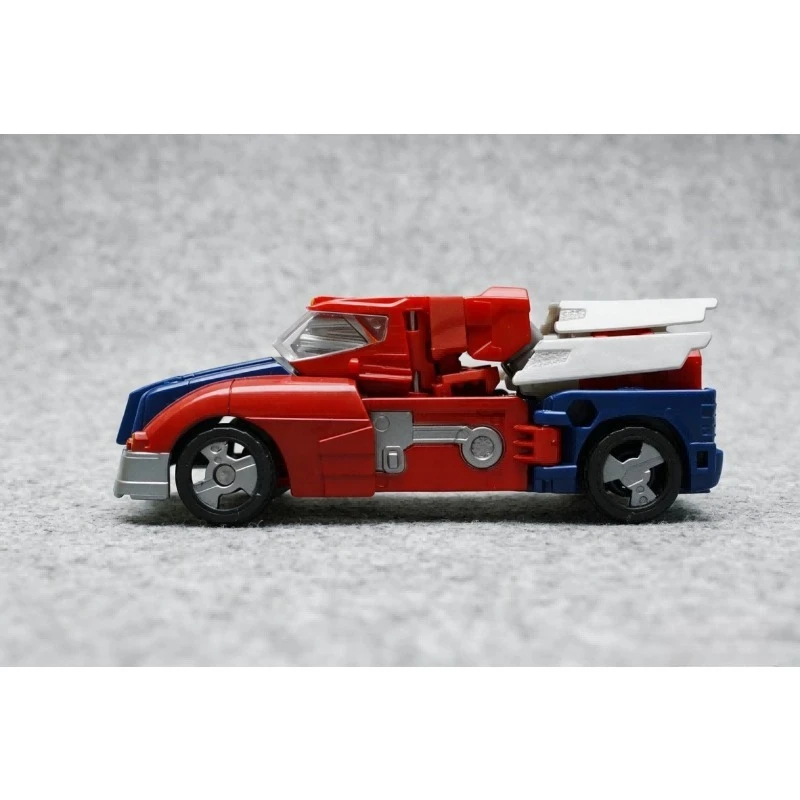 In Stock Hasbro Transformers IDW Thrilling 30 Deluxe Class Orion Pax Articulated Robot Model Collectible Gift Hobby Decoration
In Stock Hasbro Transformers IDW Thrilling 30 Deluxe Class Orion Pax Articulated Robot Model Collectible Gift Hobby Decoration