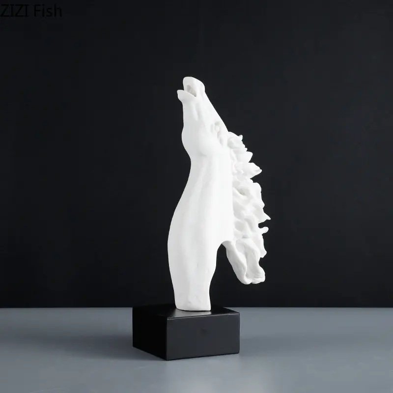Minimalism White Horse Head Statue Desk Decoration Artwork Animal Resins Sculpture Horse Head Ornaments Modern Home Decor
Minimalism White Horse Head Statue Desk Decoration Artwork Animal Resins Sculpture Horse Head Ornaments Modern Home Decor