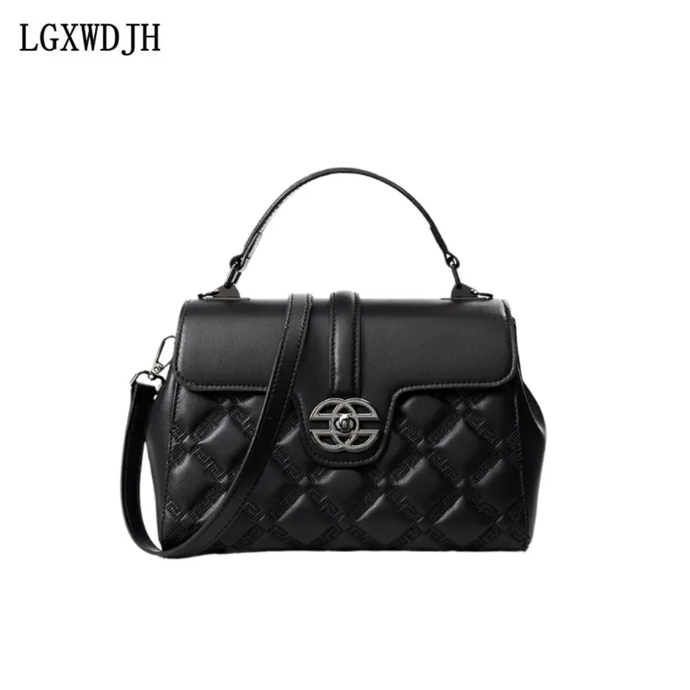 Luxury commuting bag cover style women's shoulder bag Lattice top layer cowhide handbag Multifunctional mom's crossbody bag
Luxury commuting bag cover style women's shoulder bag Lattice top layer cowhide handbag Multifunctional mom's crossbody bag