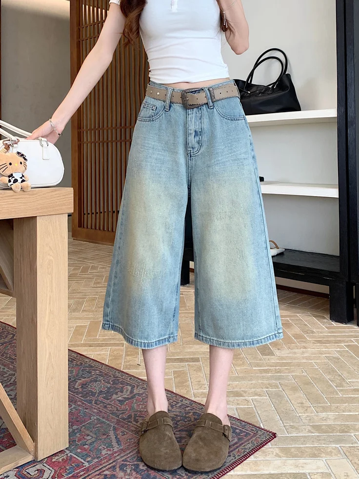 Retro American Blue Jeans Women's Summer Loose Straight Leg Jeans High Waist Casual Washed out Denim High Waist Pocket Detail
Retro American Blue Jeans Women's Summer Loose Straight Leg Jeans High Waist Casual Washed out Denim High Waist Pocket Detail