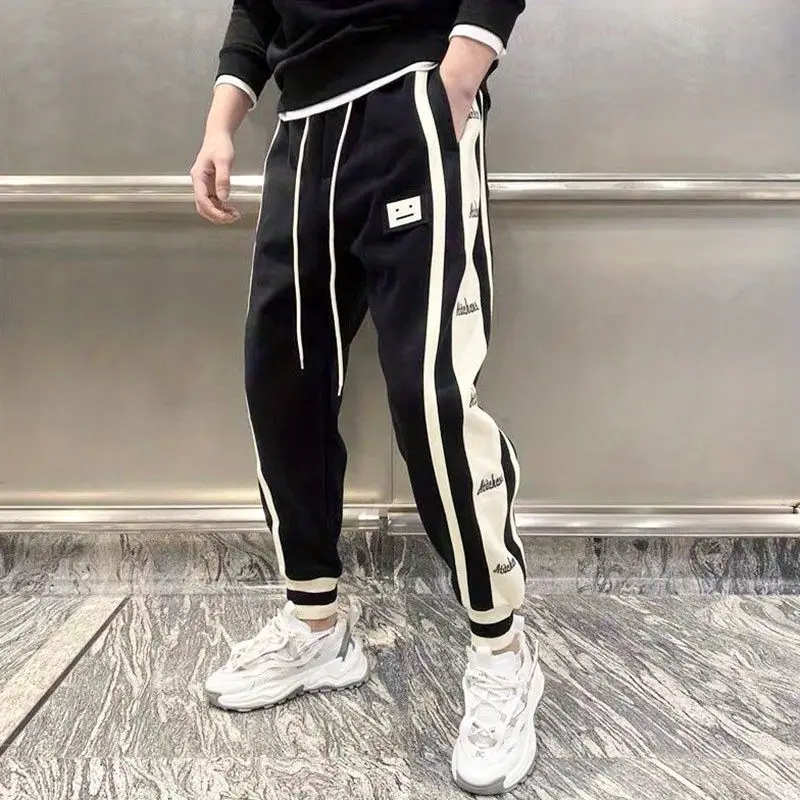 Spring Autumn 2025 Casual Pants for Men Elastic Waist Striped Baggy Leg Guard Harem Pants Youth Simple Tapered Joggers Trousers
Spring Autumn 2025 Casual Pants for Men Elastic Waist Striped Baggy Leg Guard Harem Pants Youth Simple Tapered Joggers Trousers
