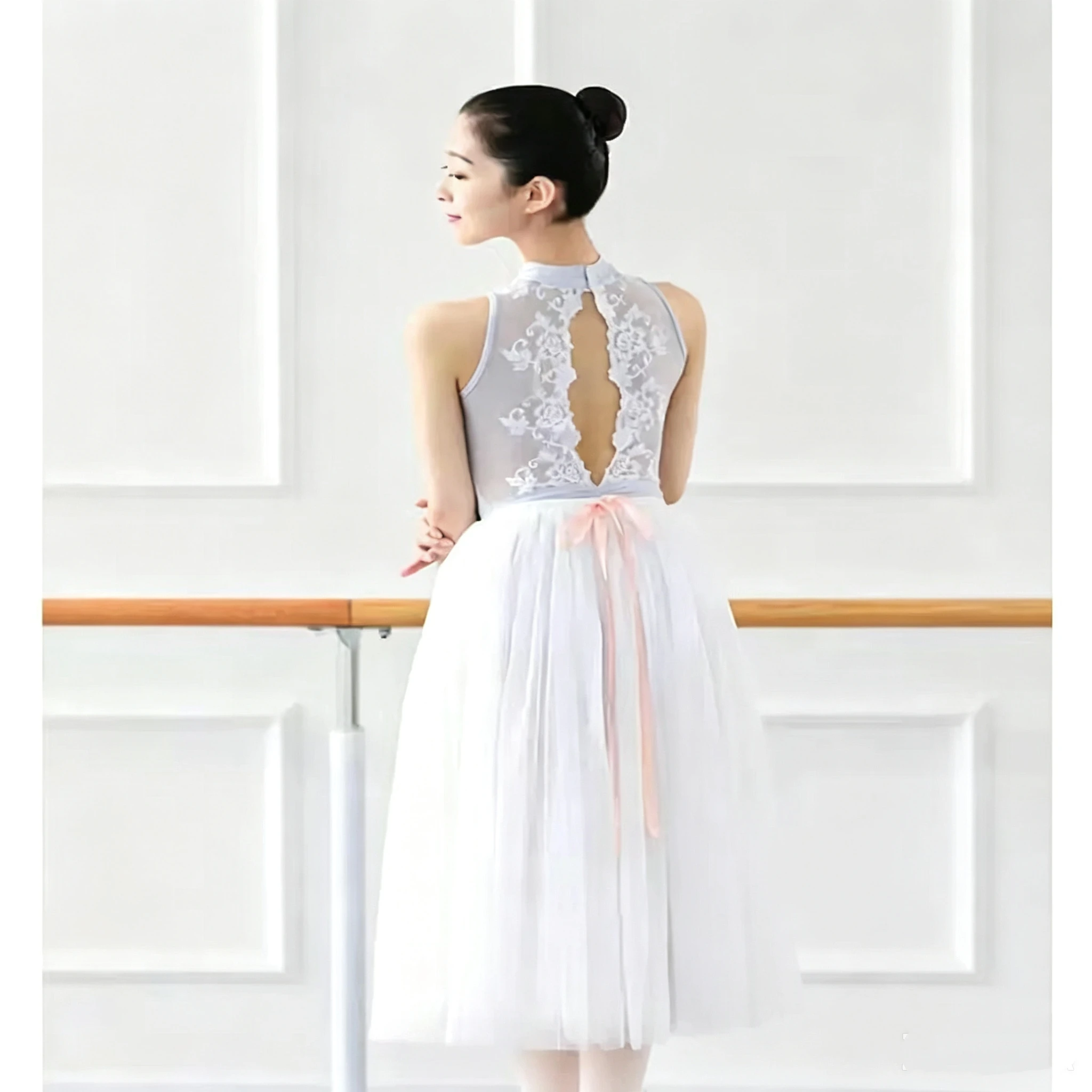 White Black 4 Layer Long Tulle Ballet Dance Skirt Tutu Adults Pettiskirt Fluffy Skirts Petticoats Wedding Party Dress Women
White Black 4 Layer Long Tulle Ballet Dance Skirt Tutu Adults Pettiskirt Fluffy Skirts Petticoats Wedding Party Dress Women