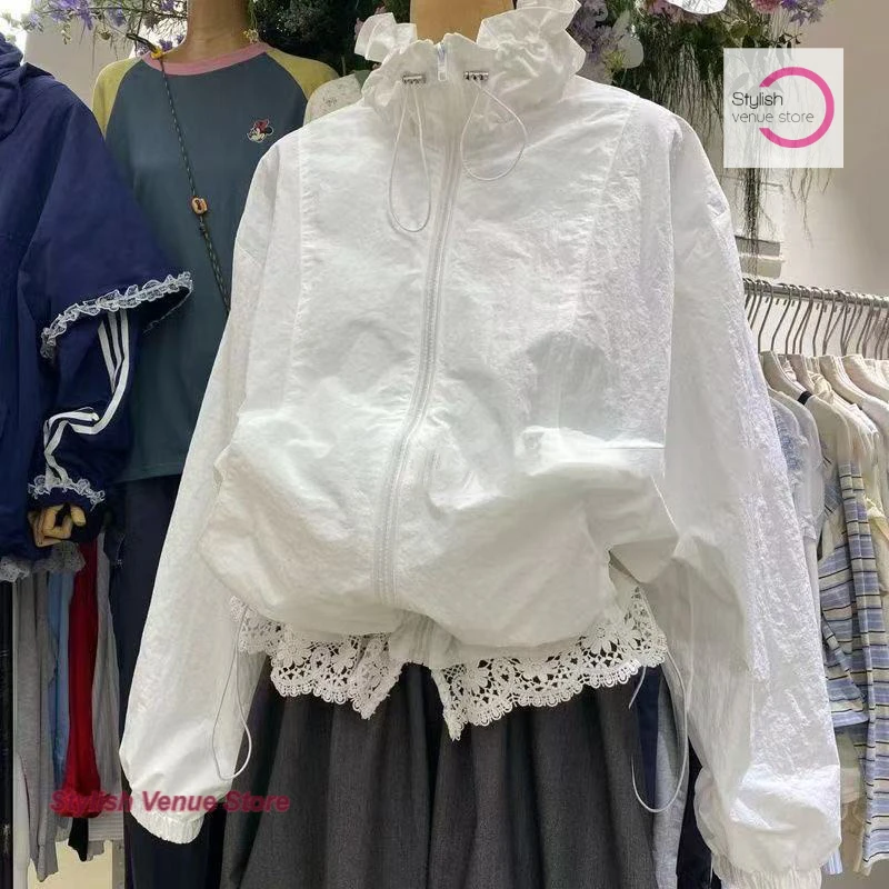 Корейская версия с лацканами, однотонная строчка по краю, эластичное кружевное солнцезащитное пальто, женское летнее новое модное темпераментное повседневное пальто. 
Корейская версия с лацканами, однотонная строчка по краю, эластичное кружевное солнцезащитное пальто, женское летнее новое модное темпераментное повседневное пальто.