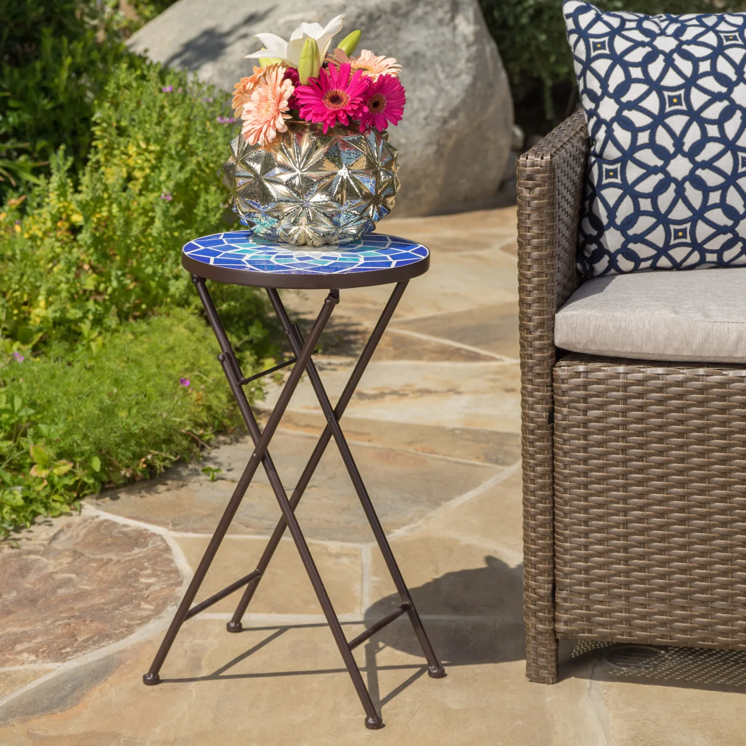 Sure! "AZURE End Table - Modern Accent Furniture for Living Room or Bedroom"
Sure! "AZURE End Table - Modern Accent Furniture for Living Room or Bedroom"