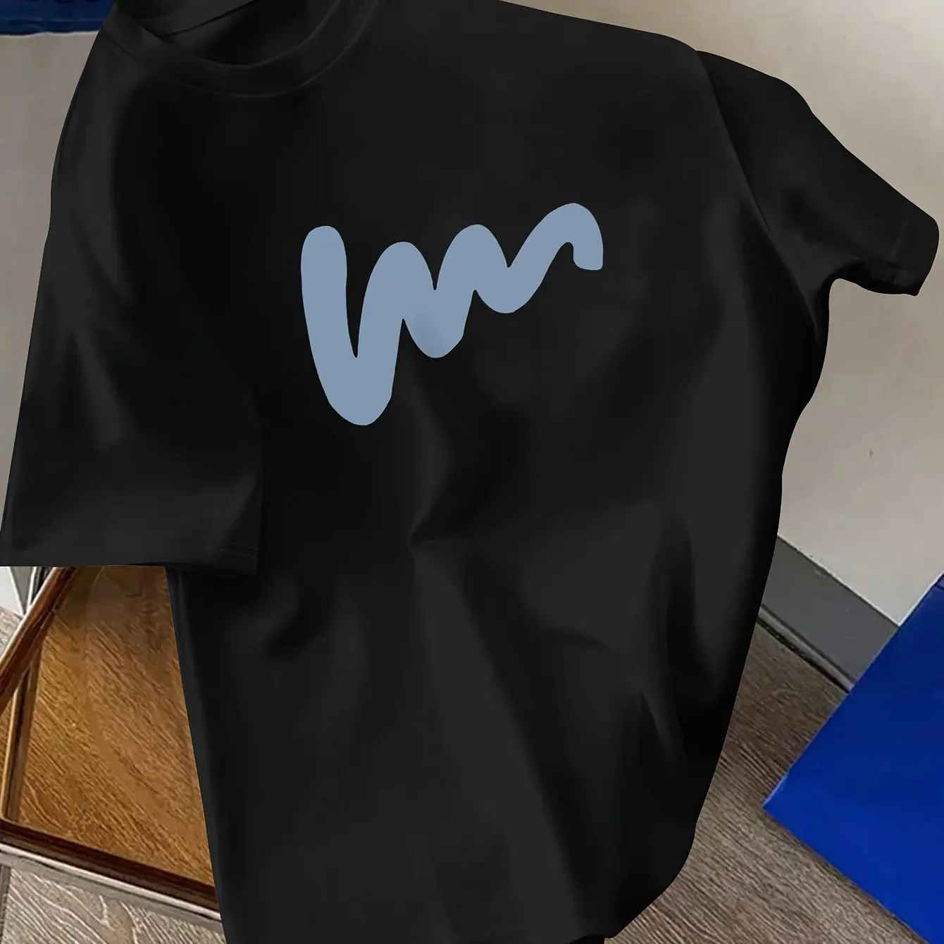 Minimalist Graphic T-Shirt Abstract Design 100% Cotton Short Sleeve Crew Neck Casual Top for Men and Women
Minimalist Graphic T-Shirt Abstract Design 100% Cotton Short Sleeve Crew Neck Casual Top for Men and Women