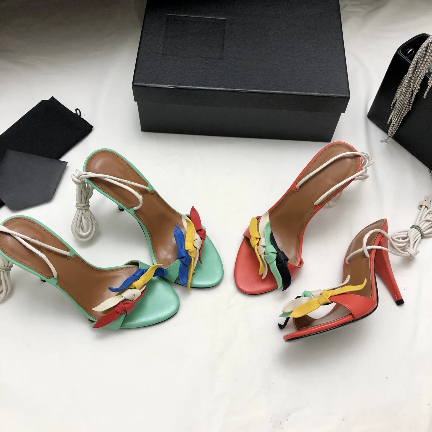 Sweet Butterfly Knot Sandals Summer Mixed Colors Women Shoes Open Toe Ladies Stilettos Thin High Heel Lace Up Zapatillas Mujer
Sweet Butterfly Knot Sandals Summer Mixed Colors Women Shoes Open Toe Ladies Stilettos Thin High Heel Lace Up Zapatillas Mujer