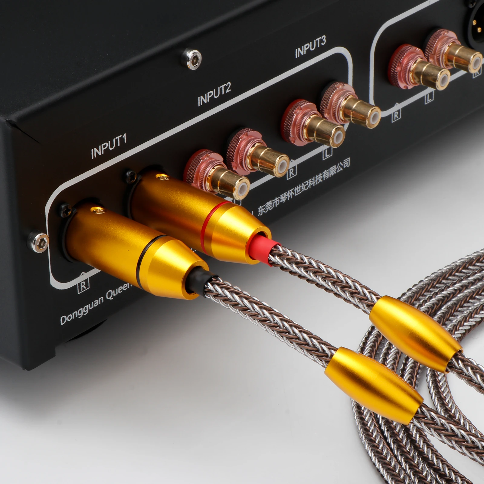 3 Pin XLR Cable Xlr Balanced Audio Cable 16-Strand Braid 7N OCC Silver-plating for Microphone Amplifier
3 Pin XLR Cable Xlr Balanced Audio Cable 16-Strand Braid 7N OCC Silver-plating for Microphone Amplifier