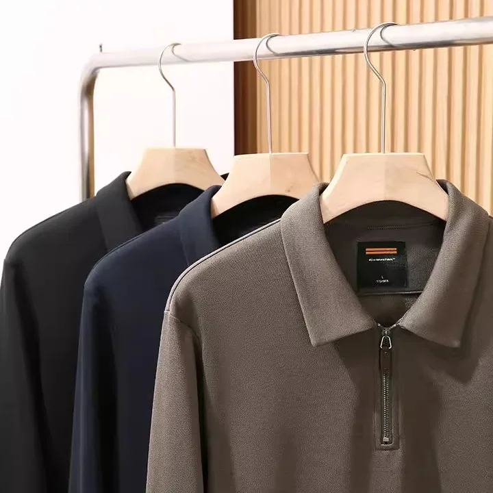 Мужская теплая толстовка из шерстяной смеси с технологичным флисом, на молнии, с воротником-стойкой, базовый слой, модный городской стиль, длинный рукав, стандартный крой
Мужская теплая толстовка из шерстяной смеси с технологичным флисом, на молнии, с воротником-стойкой, базовый слой, модный городской стиль, длинный рукав, стандартный крой