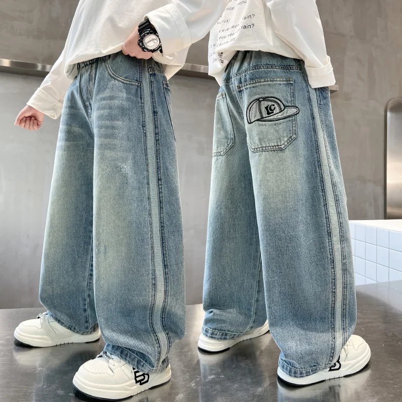 Cool Light Blue Denim Jeans Trendy Dad Casual Straight Leg Pants for Boys Spring Autumn Middle Large Children Faionable
Cool Light Blue Denim Jeans Trendy Dad Casual Straight Leg Pants for Boys Spring Autumn Middle Large Children Faionable