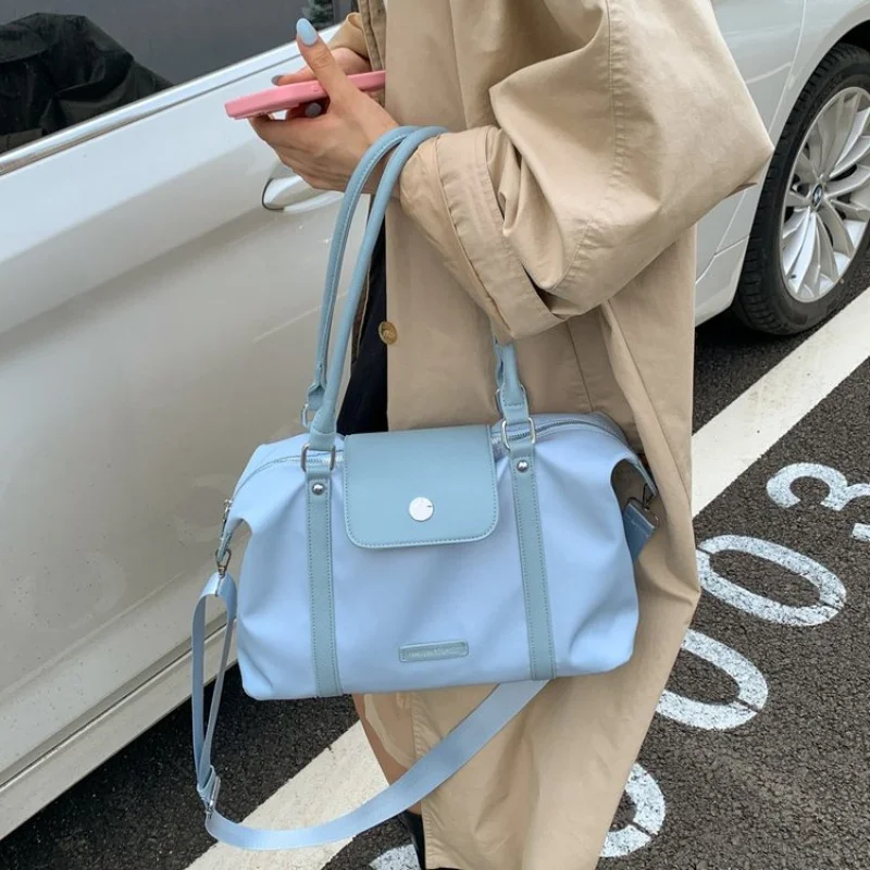 Classic Leather Handbag For Women, Shoulder Carry, Luxury Brand Elegant With Tassel Detail
Classic Leather Handbag For Women, Shoulder Carry, Luxury Brand Elegant With Tassel Detail