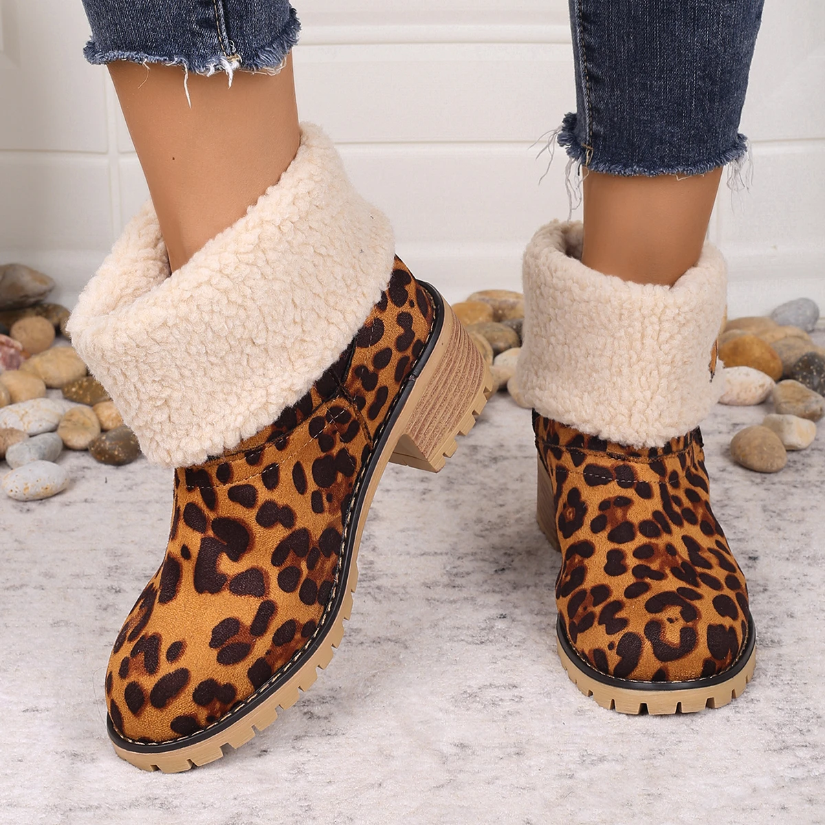 2025 New Fashion Women Ankle Boots Outdoor Comfortable Snow Boots Non Slip Warm Lined Winter Designer Shoes Zapatos De Mujer
2025 New Fashion Women Ankle Boots Outdoor Comfortable Snow Boots Non Slip Warm Lined Winter Designer Shoes Zapatos De Mujer