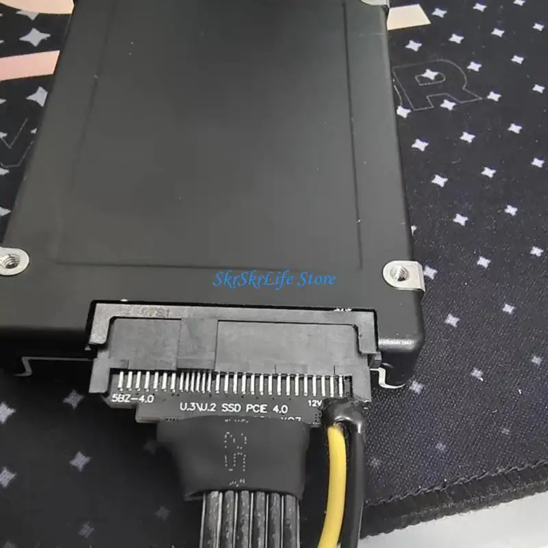 E65E PCIE4.0 Compatible M.2 NVME to U.2 Conversion Cable Incorporating Aluminum Foil Shielding for Stable Fast Speed
E65E PCIE4.0 Compatible M.2 NVME to U.2 Conversion Cable Incorporating Aluminum Foil Shielding for Stable Fast Speed