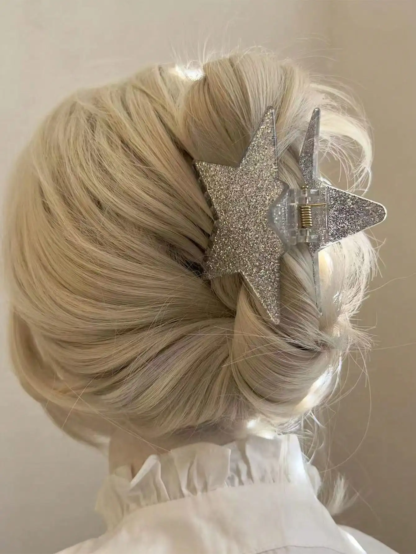 1pc White Acrylic Five-Pointed Star Hair Claw, Y2K Style, Fashionable Multifunctional, Elegant And Stylish, Minimalist Design, Solid Color, Suitable For Daily Wear Summer Outfits Hair Clips Beach Accessories
1pc White Acrylic Five-Pointed Star Hair Claw, Y2K Style, Fashionable Multifunctional, Elegant And Stylish, Minimalist Design, Solid Color, Suitable For Daily Wear Summer Outfits Hair Clips Beach Accessories