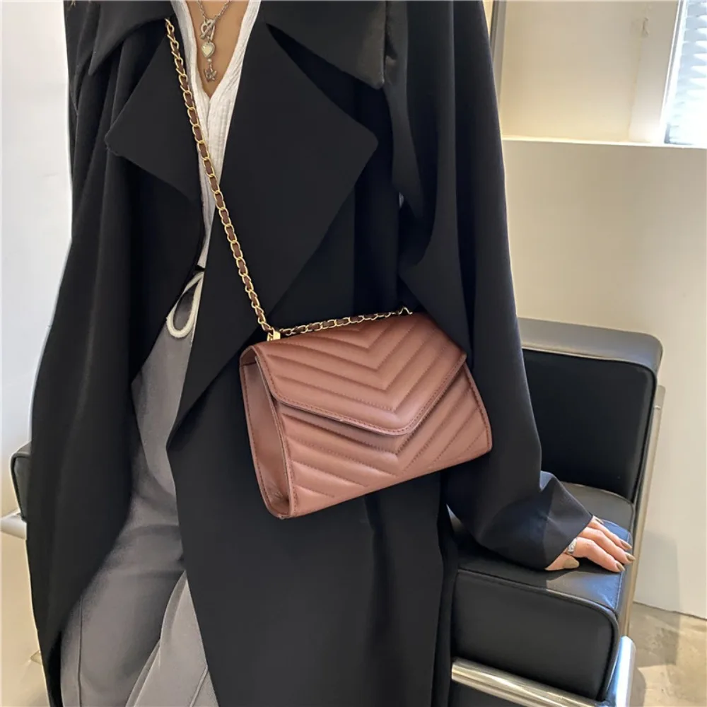 Portable Handbag Small Square Bag Minimalist Style Solid Color Shoulder Bag PU Leather Women's Chain Bag Travel
Portable Handbag Small Square Bag Minimalist Style Solid Color Shoulder Bag PU Leather Women's Chain Bag Travel