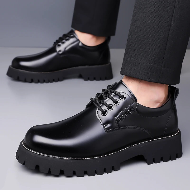 Luxury business men's leather shoes Classic British retro style Daily Fashion Party Adult and Groom's thick soled shoes New
Luxury business men's leather shoes Classic British retro style Daily Fashion Party Adult and Groom's thick soled shoes New