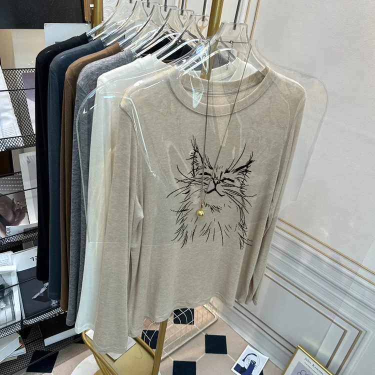 American Retro Print round Neck Base Shirt 2025 New Autumn Slim Long Sleeve T-Shirt Women's Top Casual Style Comfortable Fit
American Retro Print round Neck Base Shirt 2025 New Autumn Slim Long Sleeve T-Shirt Women's Top Casual Style Comfortable Fit