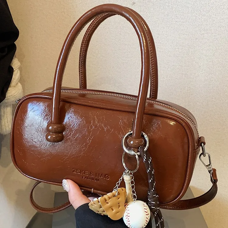 Senior quality vintage handbag women's new pillow bag commuting single shoulder crossbody bag
Senior quality vintage handbag women's new pillow bag commuting single shoulder crossbody bag