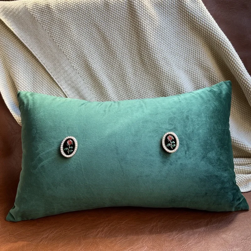 Luxury Green Velvet Pillows Rose Decorate Cushion Cover Romantic Decorative Pillow Case For Sofa Chair 30x50 Home Decorations
Luxury Green Velvet Pillows Rose Decorate Cushion Cover Romantic Decorative Pillow Case For Sofa Chair 30x50 Home Decorations