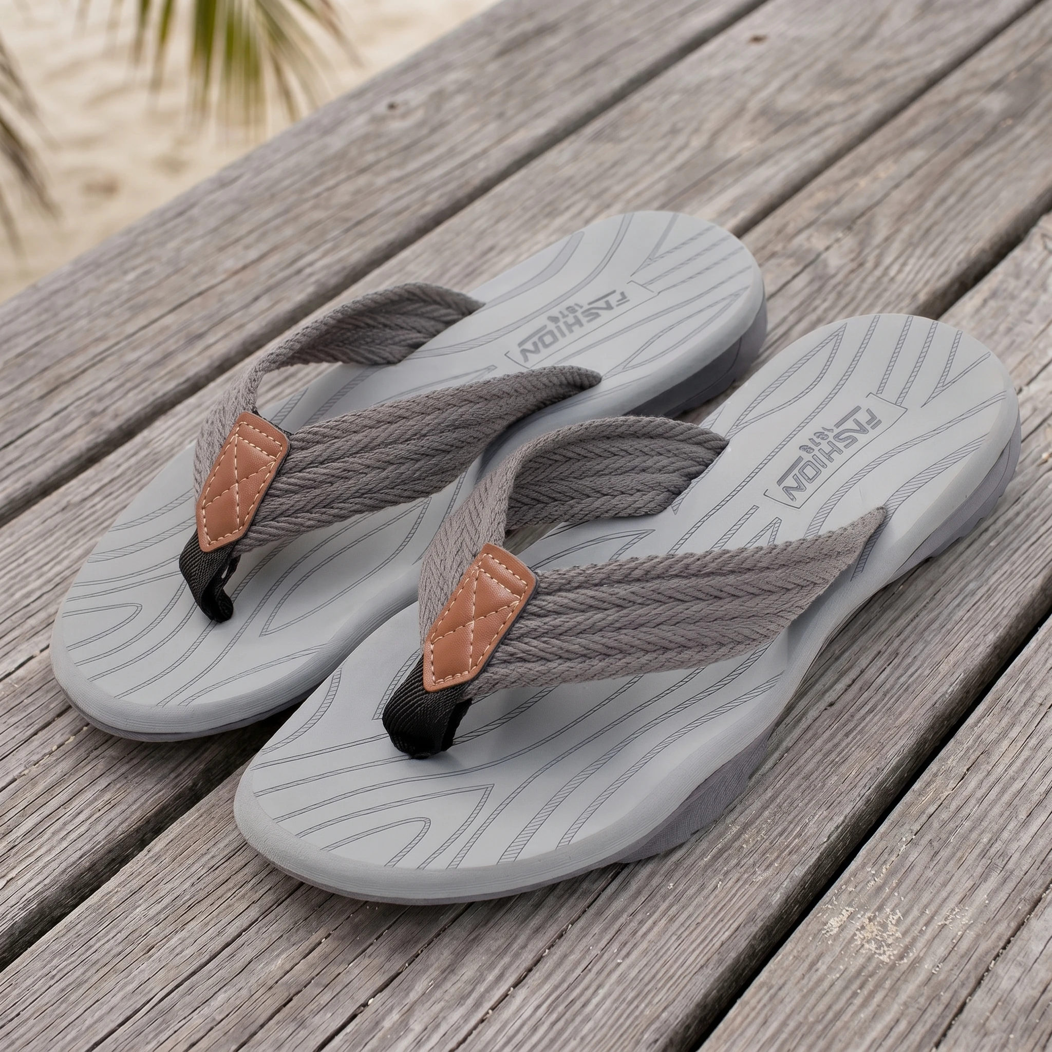 Summer men's indoor and outdoor flip flops made of EVA material, comfortable design, good quality, and durable
Summer men's indoor and outdoor flip flops made of EVA material, comfortable design, good quality, and durable
