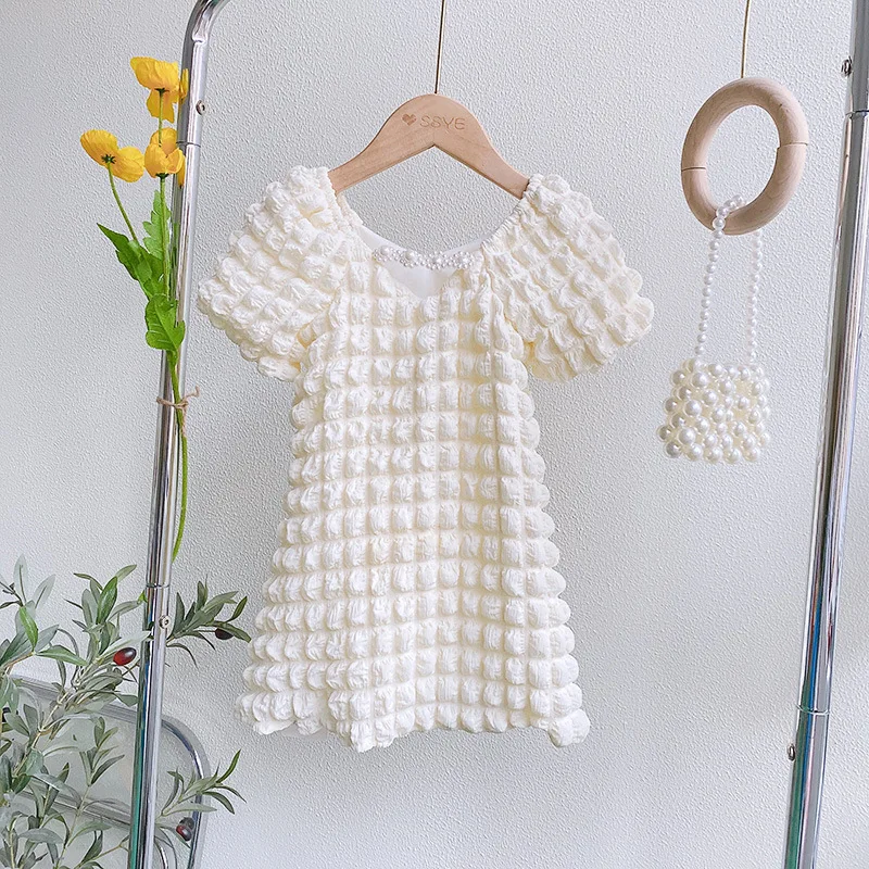 Korean 2024 New Summer Girls Pullovers Solid Color V-Neck Chain Spliced Puff Sleeve Fashion Lovely Playful Casual Fairy Dress
Korean 2024 New Summer Girls Pullovers Solid Color V-Neck Chain Spliced Puff Sleeve Fashion Lovely Playful Casual Fairy Dress