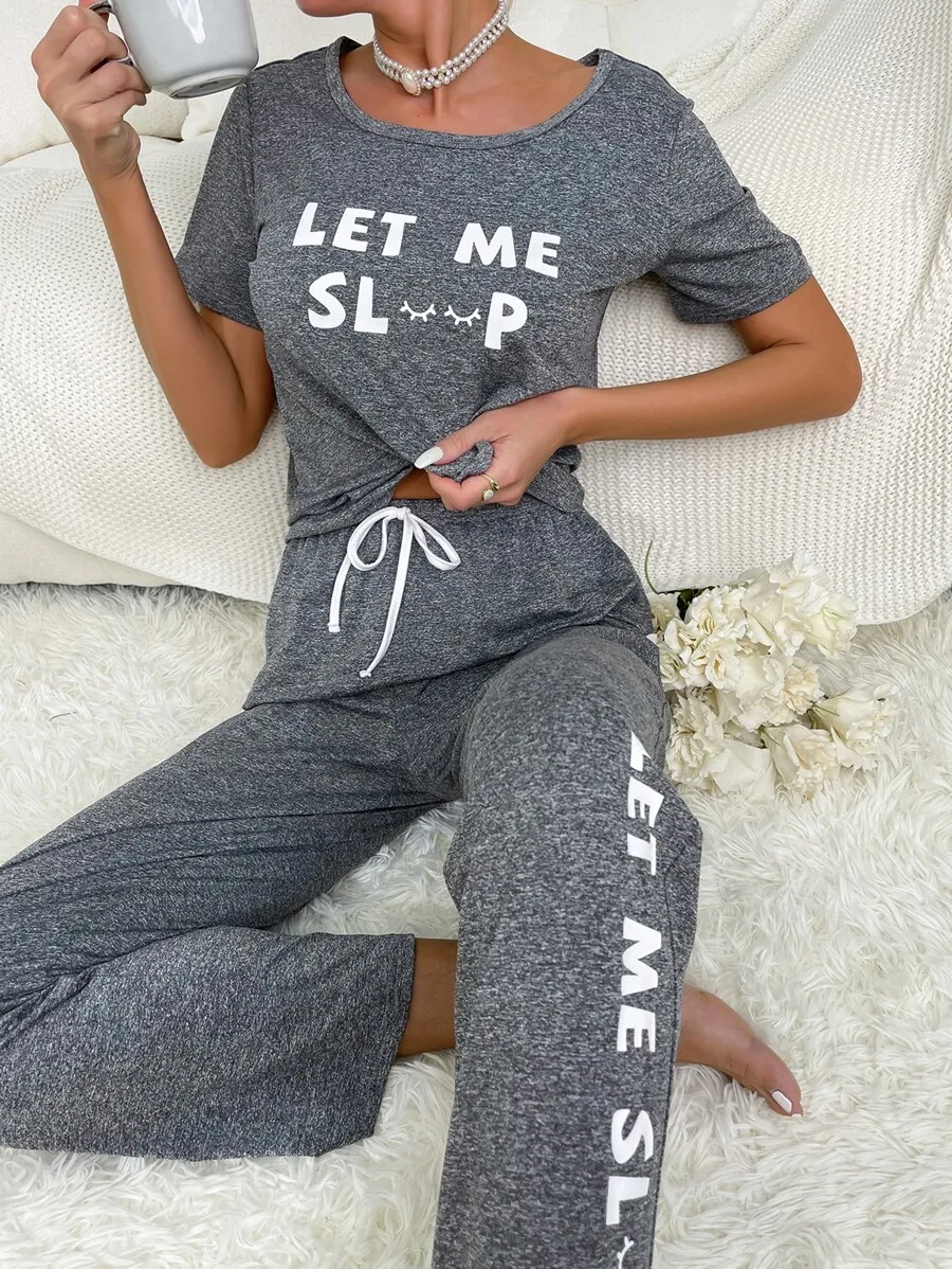 Gray Letter Print Short Sleeve Pajama Set with Drawstring Waist
Gray Letter Print Short Sleeve Pajama Set with Drawstring Waist