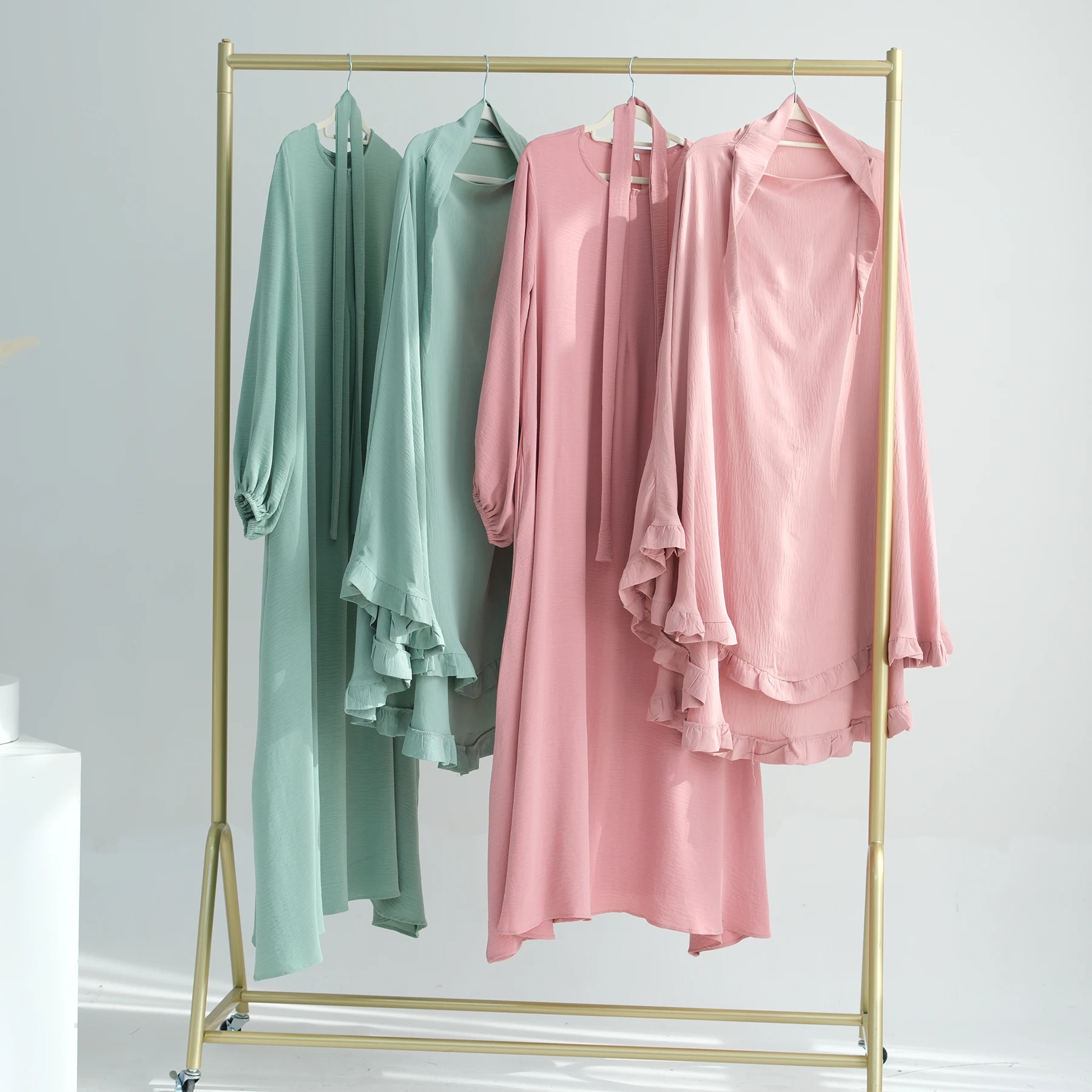Khimar Muslim Women Abaya Eid Hooded Prayer Garment Hijab Long Maxi Dress Set Turkey Ramadan Kaftan Islamic Arabic Robe Jalabiya
Khimar Muslim Women Abaya Eid Hooded Prayer Garment Hijab Long Maxi Dress Set Turkey Ramadan Kaftan Islamic Arabic Robe Jalabiya