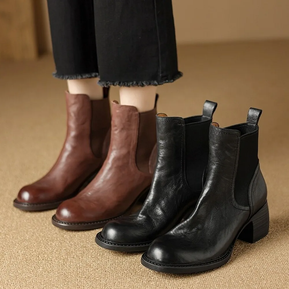 Новинка 2026, осенние женские ботинки, уличная нескользящая обувь на грубом каблуке, модные ботинки на молнии в стиле ретро, удобная повседневная женская обувь Botas
Новинка 2026, осенние женские ботинки, уличная нескользящая обувь на грубом каблуке, модные ботинки на молнии в стиле ретро, удобная повседневная женская обувь Botas