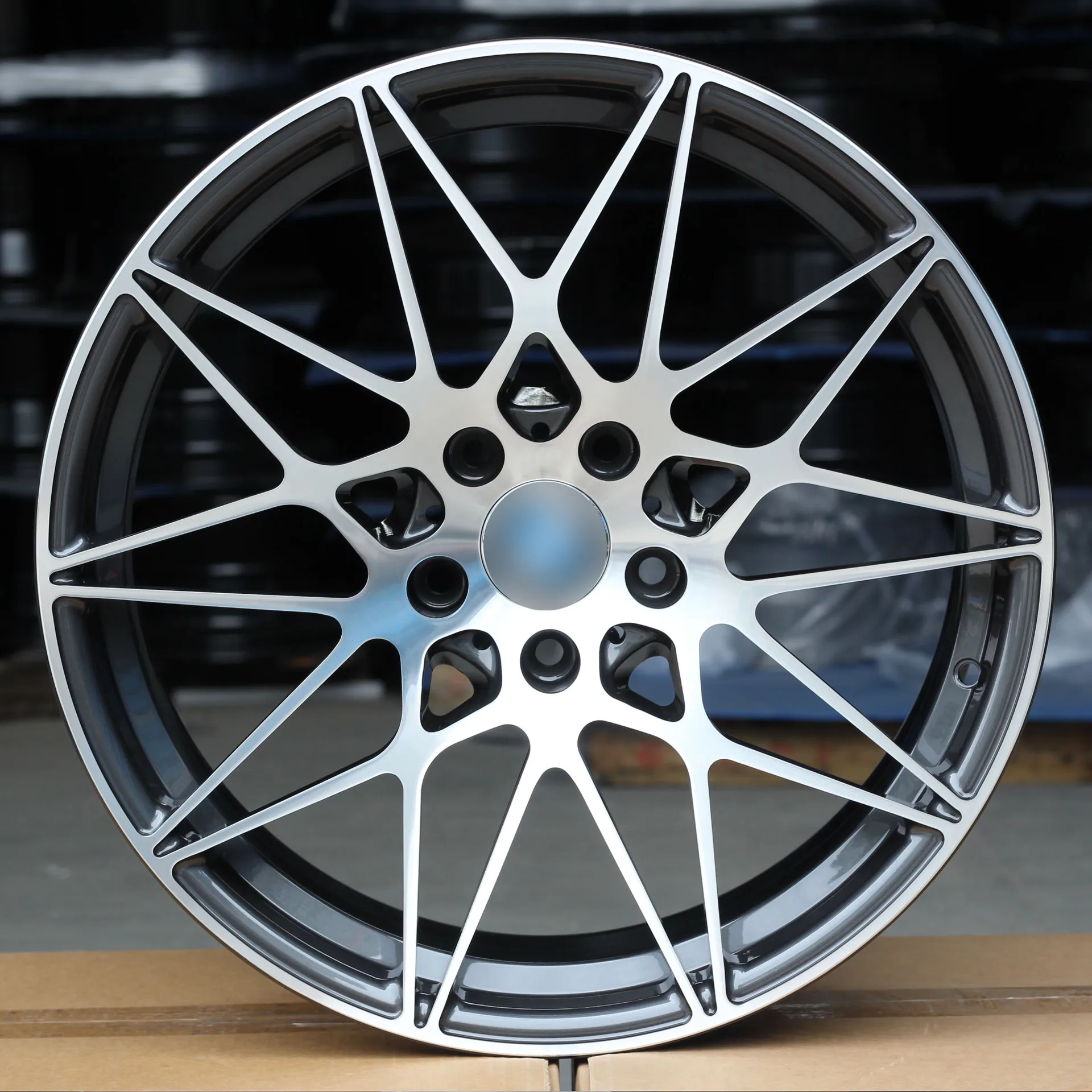 Off-Road Wheels Customizable Aluminum Alloy Forged Chrome Finish Up to 26 Inches
Off-Road Wheels Customizable Aluminum Alloy Forged Chrome Finish Up to 26 Inches