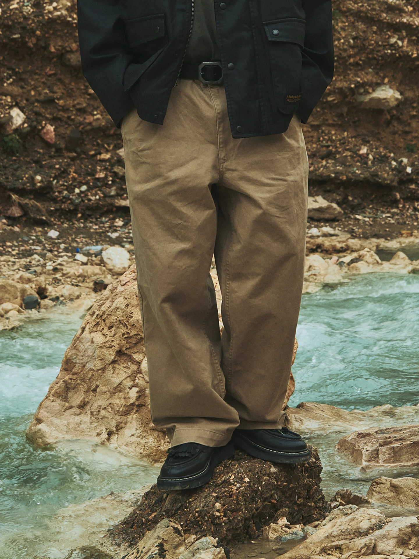 Мужские повседневные брюки Retro Waed Paris с пуговицами, свободного прямого кроя, из плотного хлопка, осенняя коллекция 2025 года
Мужские повседневные брюки Retro Waed Paris с пуговицами, свободного прямого кроя, из плотного хлопка, осенняя коллекция 2025 года