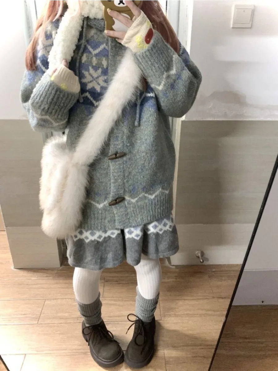 Korean Fashion Long Sleeve Gray Hoodie Knitted Cardigan+ Y2k Grunge High Waist Skirts Autumn Winter New Two Piece Sets
Korean Fashion Long Sleeve Gray Hoodie Knitted Cardigan+ Y2k Grunge High Waist Skirts Autumn Winter New Two Piece Sets