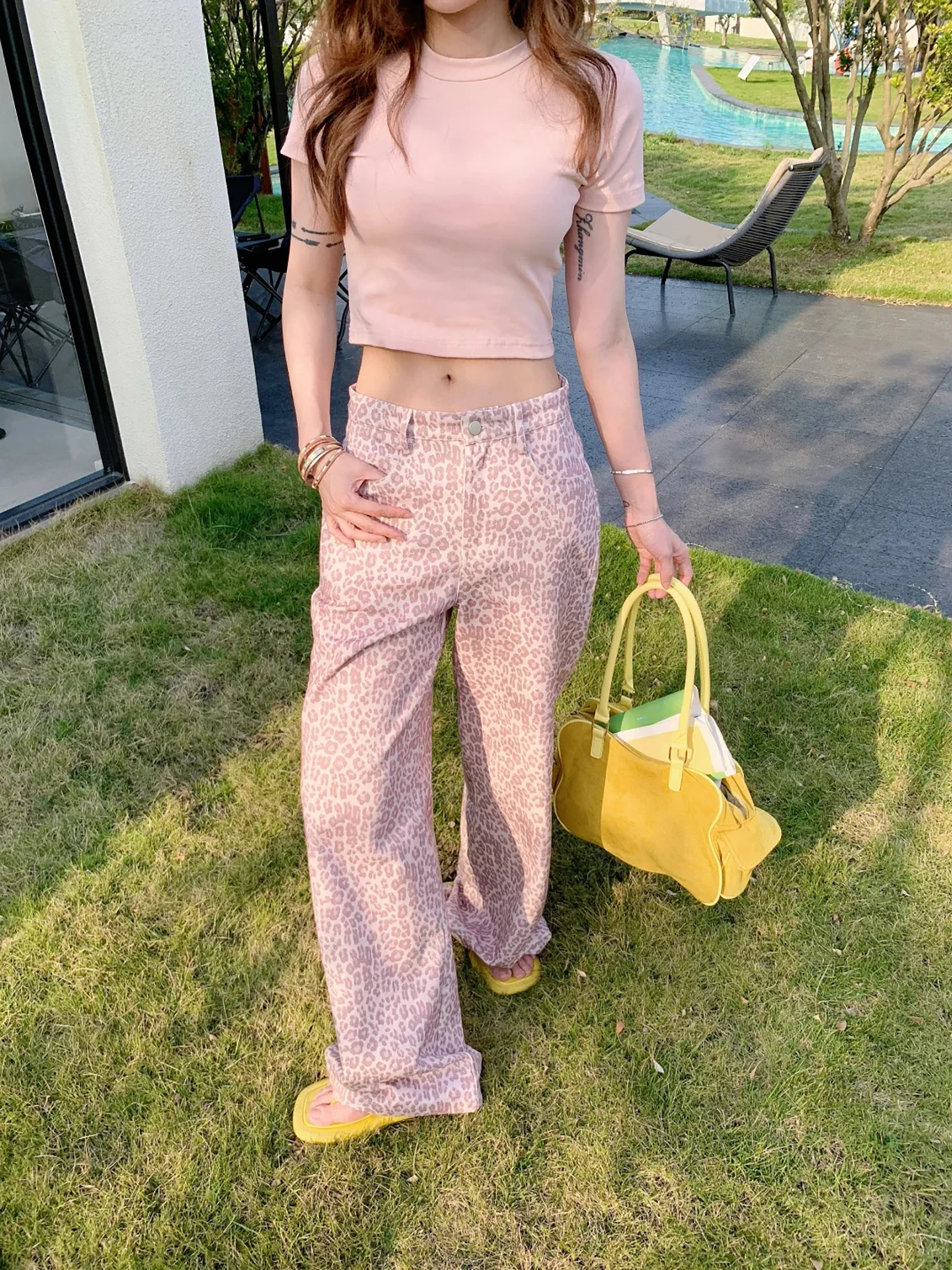High Waist Wide Leg Jeans Women's Summer Elegant Loose Folded Straight Cut Long Pants Pink Leopard Print Casual Commute Style
High Waist Wide Leg Jeans Women's Summer Elegant Loose Folded Straight Cut Long Pants Pink Leopard Print Casual Commute Style