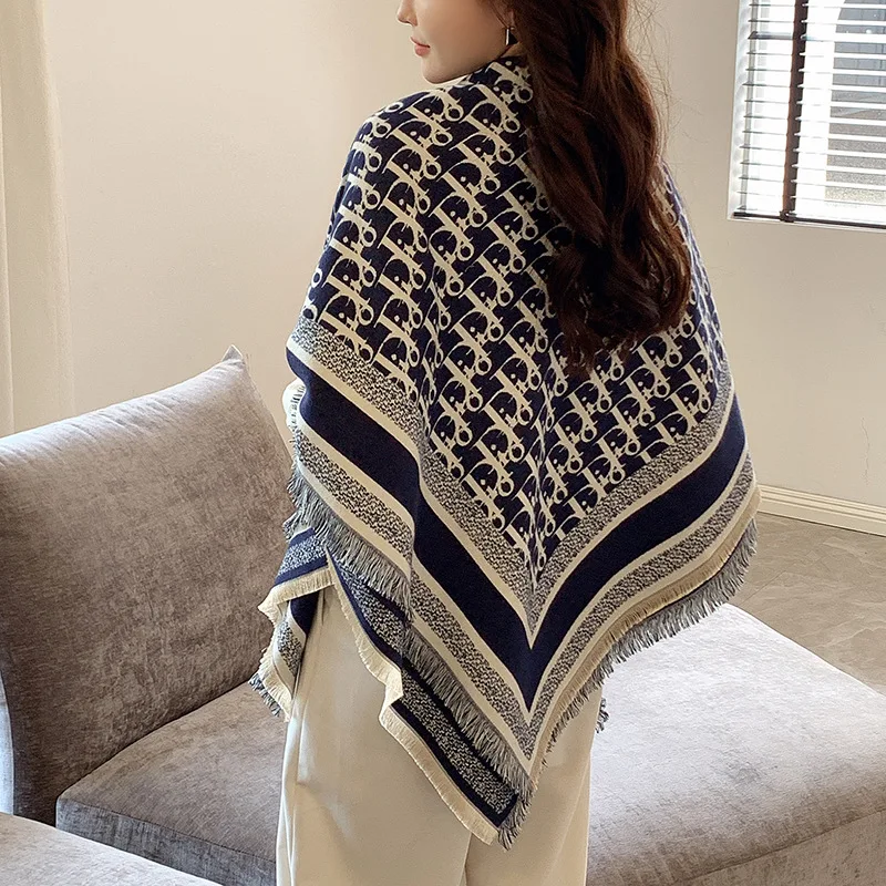 Casual and stylish European and American style faux cashmere scarf125*125cmWarm shawl women in-conditioned rooms, summer
Casual and stylish European and American style faux cashmere scarf125*125cmWarm shawl women in-conditioned rooms, summer