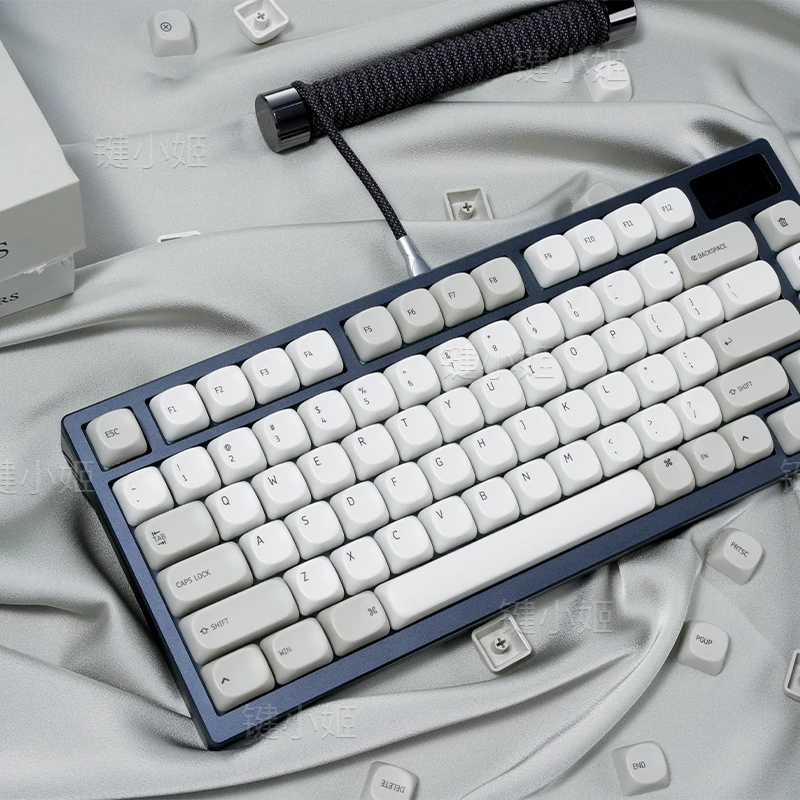 Minimalist retro style custom keycaps suitable for mechanical keyboards Sublimation original height
Minimalist retro style custom keycaps suitable for mechanical keyboards Sublimation original height