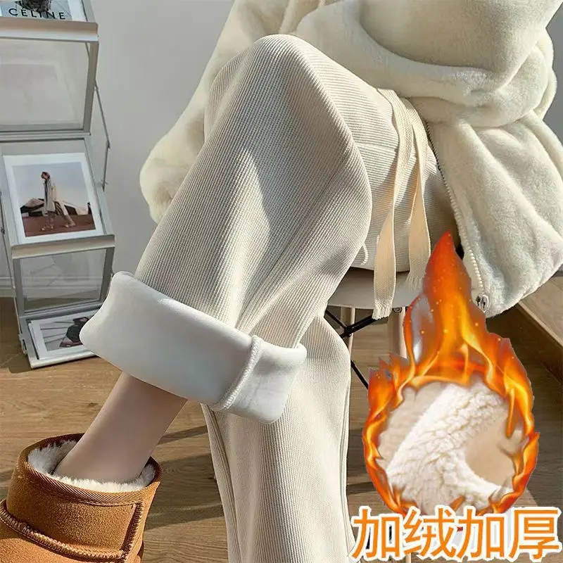 Street Casual Thick Corduroy Wide Leg Pants Autumn Winter Elastic Waist Solid Loose Straight Pants Fashion Trend Women Clothing
Street Casual Thick Corduroy Wide Leg Pants Autumn Winter Elastic Waist Solid Loose Straight Pants Fashion Trend Women Clothing
