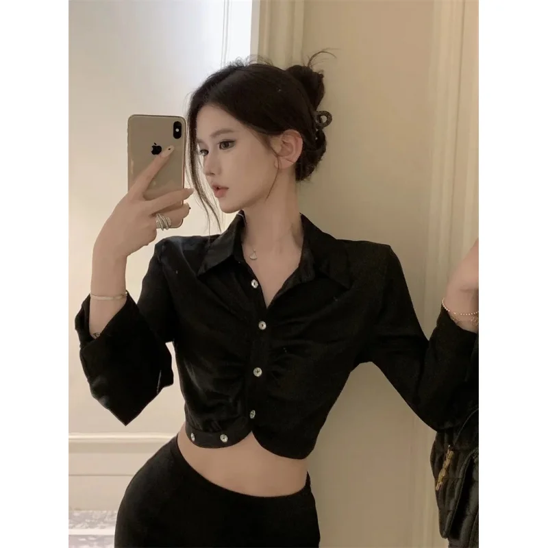 Black Polo Collar Shirt Women Autumn Female Temperament Sexy Tight Cardigan Navel Long Sleeve Short Top Girl Blouses
Black Polo Collar Shirt Women Autumn Female Temperament Sexy Tight Cardigan Navel Long Sleeve Short Top Girl Blouses