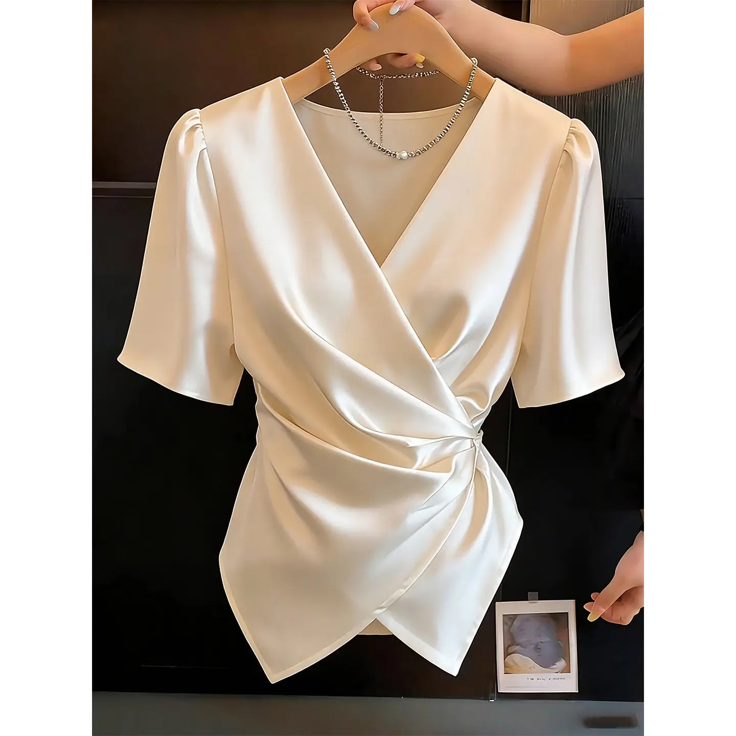 Elegant V-Neck Cross Waist Short Sleeve Shirt Women's Summer New Style Lightweight Maturity High-End Feeling Beautiful Top
Elegant V-Neck Cross Waist Short Sleeve Shirt Women's Summer New Style Lightweight Maturity High-End Feeling Beautiful Top