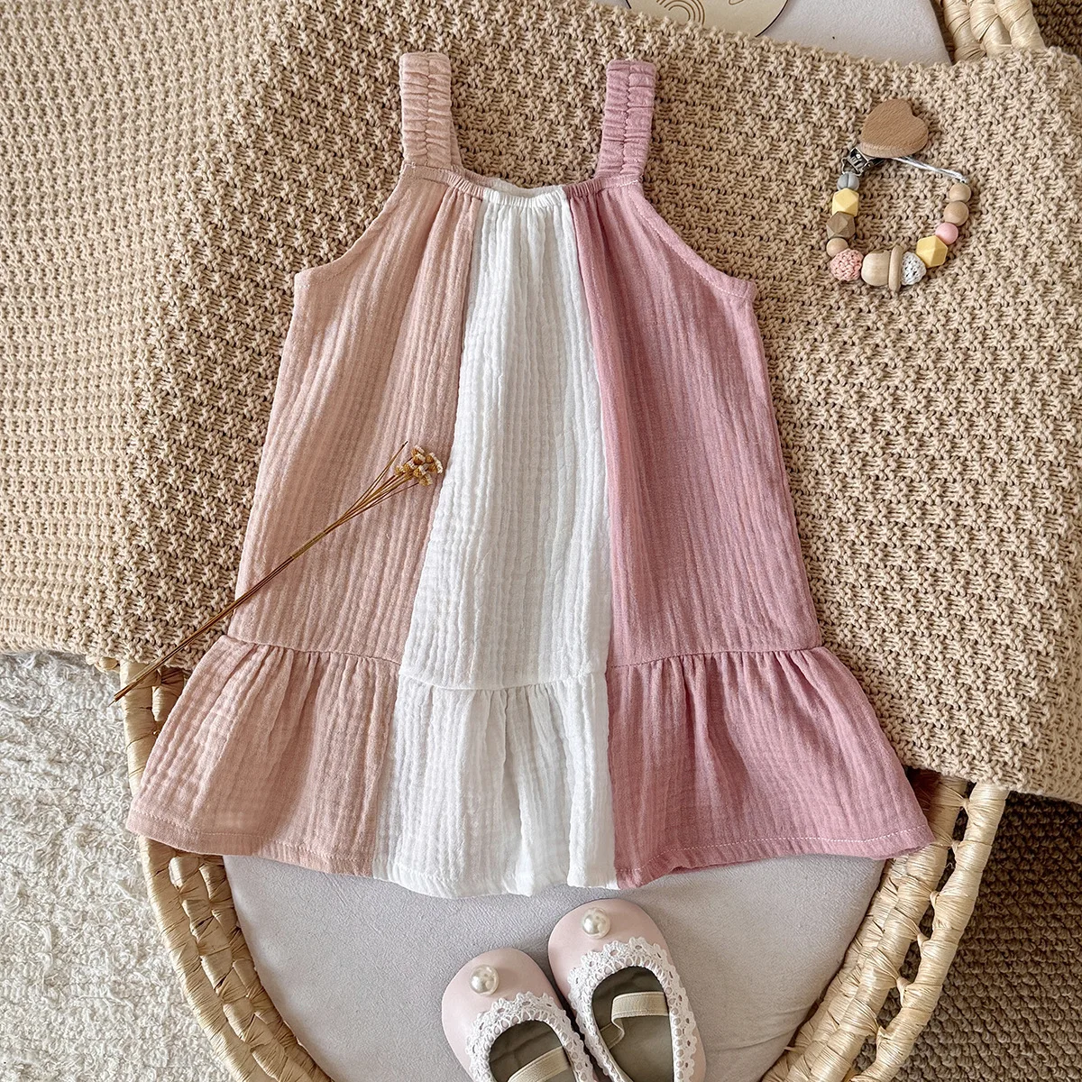 New Summer 3M-3Y Baby Dress Three-color Block Girls Sleeveless Sundress with Ruffled Hem and Ruffled Shoulder Strap
New Summer 3M-3Y Baby Dress Three-color Block Girls Sleeveless Sundress with Ruffled Hem and Ruffled Shoulder Strap
