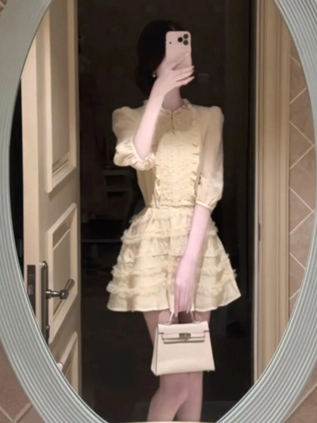 Elegant Puffy Short Skirt Waist Cinched Summer Dress French Style Lace mid Sleeve round Neckline A-Line Silhouette Cotton Blend
Elegant Puffy Short Skirt Waist Cinched Summer Dress French Style Lace mid Sleeve round Neckline A-Line Silhouette Cotton Blend