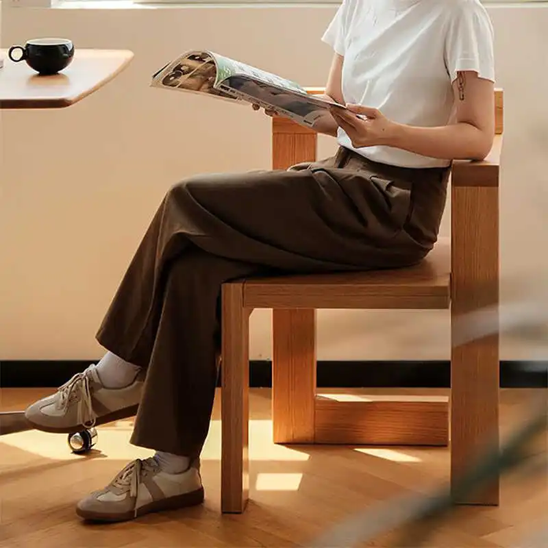  Обеденный стул из цельного дерева, сиденье с геометрической спинкой, стул для отдыха в ресторане, креативное украшение для дома
Обеденный стул из цельного дерева, сиденье с геометрической спинкой, стул для отдыха в ресторане, креативное украшение для дома