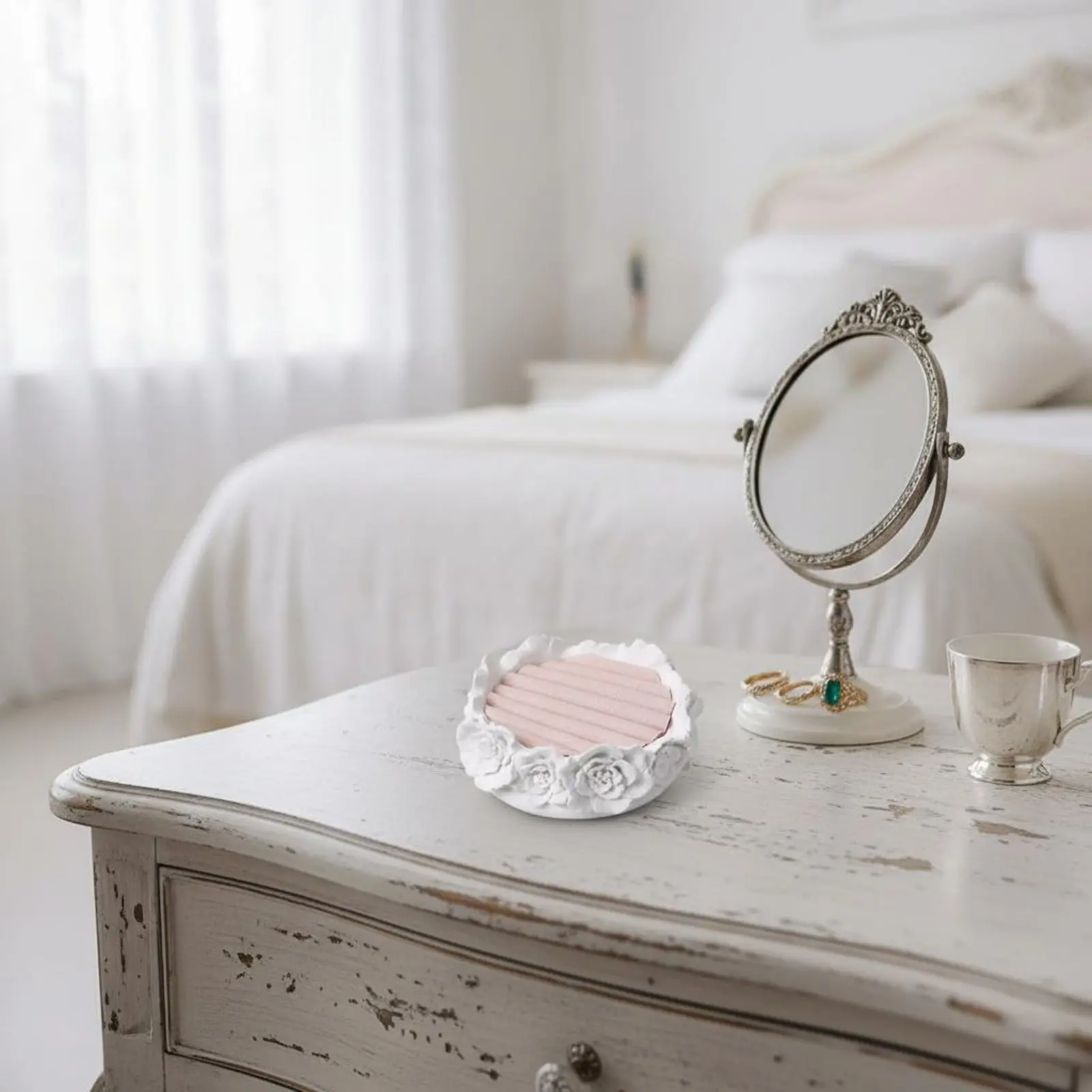 Jewelry Display Tray Floral Relief Jewelry Organizer Tray Band Holder Organizer Cushioned Band Holder Dish Textile-Covered
Jewelry Display Tray Floral Relief Jewelry Organizer Tray Band Holder Organizer Cushioned Band Holder Dish Textile-Covered