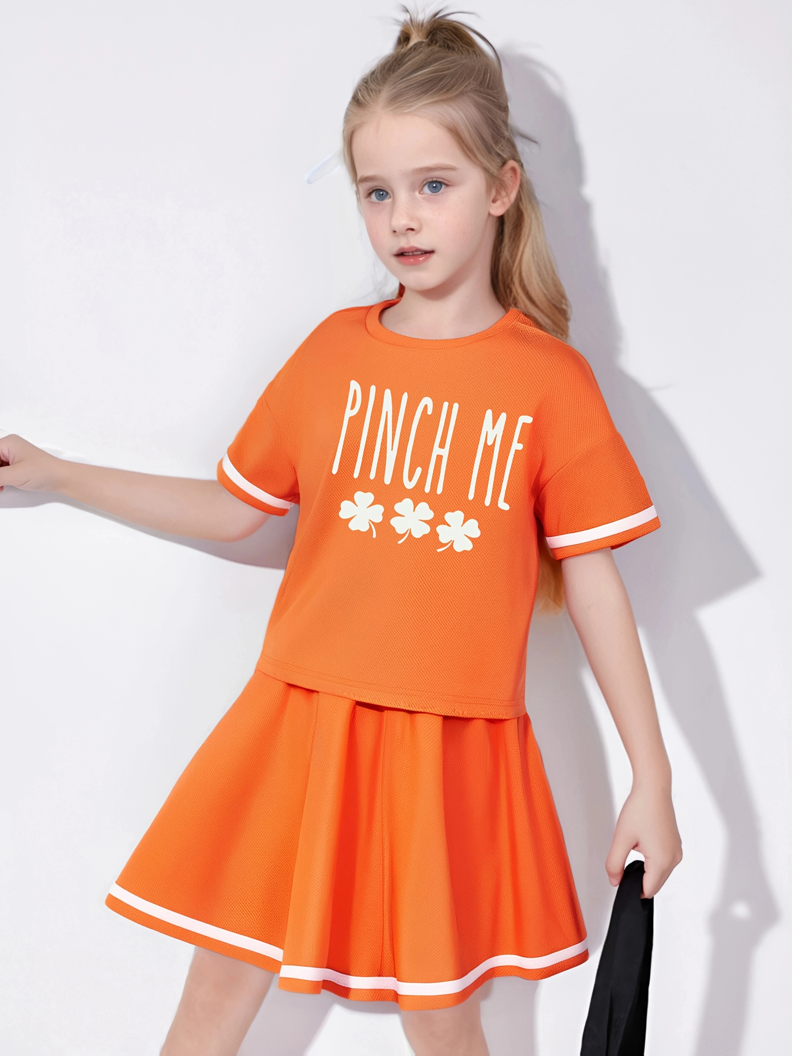 Girls' two-piece dress with letter print, T-shirt+pleated skirt set, suitable for fitness and sports for girls to wear outside
Girls' two-piece dress with letter print, T-shirt+pleated skirt set, suitable for fitness and sports for girls to wear outside