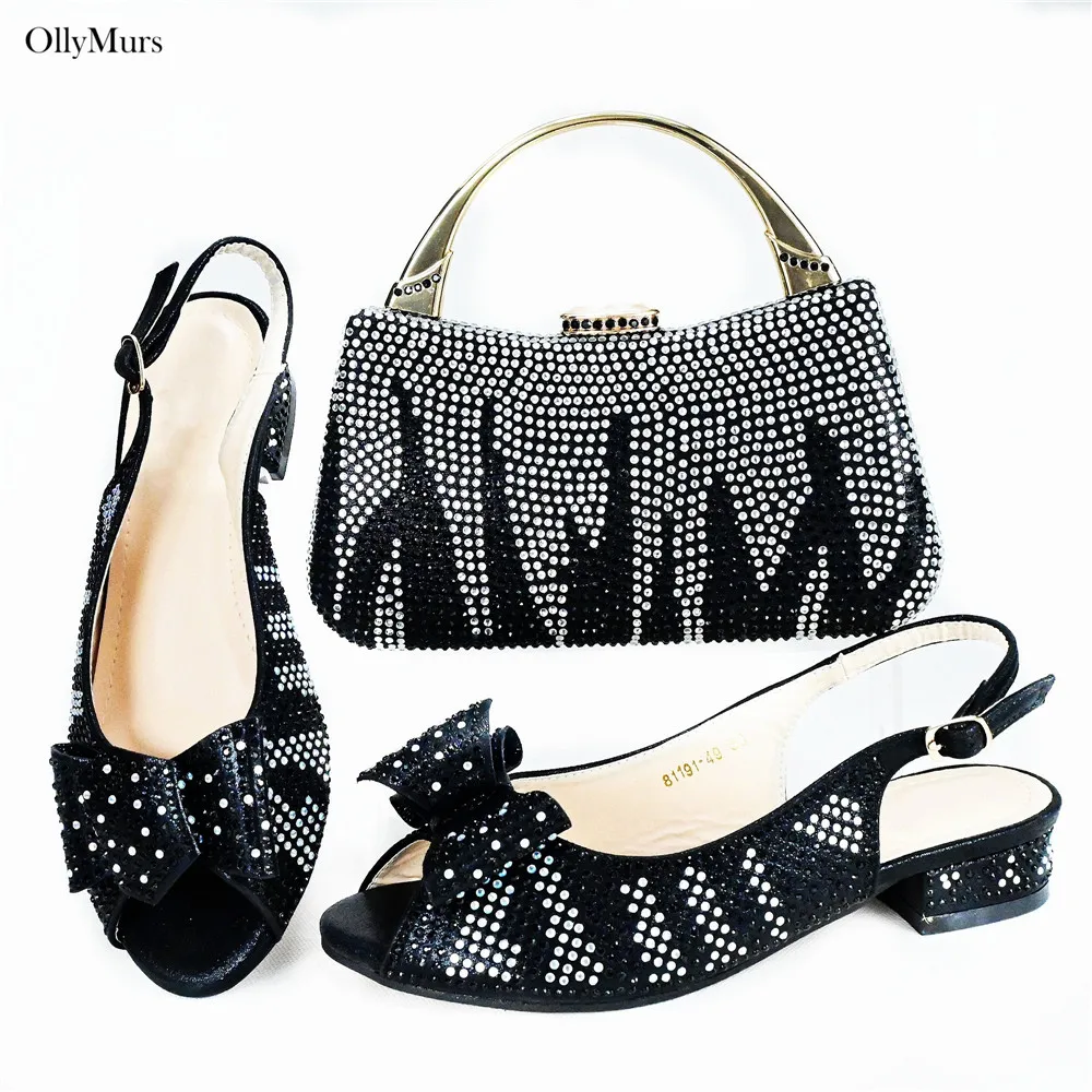 Summer Style Rhinestone Sandal Shoes And Matching Bag Set African Elegant Women High Heels Shoes And Bag To Match Set Party
Summer Style Rhinestone Sandal Shoes And Matching Bag Set African Elegant Women High Heels Shoes And Bag To Match Set Party