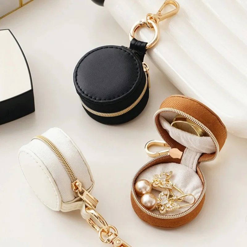 Portable mini jewelry box travel out pendant earrings stud earrings trinkets jewelry storage box jewelry organizer
Portable mini jewelry box travel out pendant earrings stud earrings trinkets jewelry storage box jewelry organizer