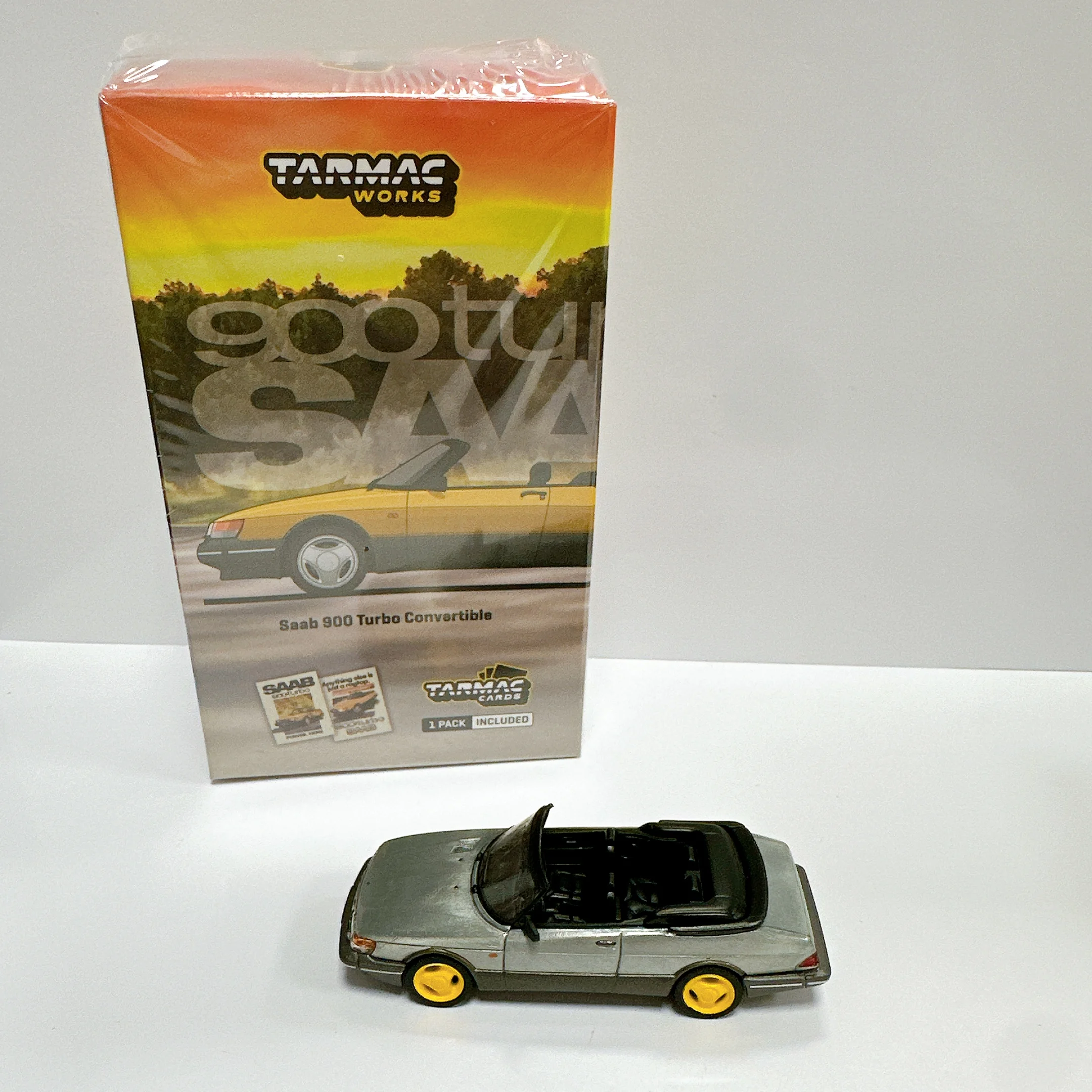 **CHASE** Tarmac Works 1:64 Saab 900 Turbo-трансформер, литая под давлением модель автомобиля, коллекция миниатюрных игрушек
**CHASE** Tarmac Works 1:64 Saab 900 Turbo-трансформер, литая под давлением модель автомобиля, коллекция миниатюрных игрушек
