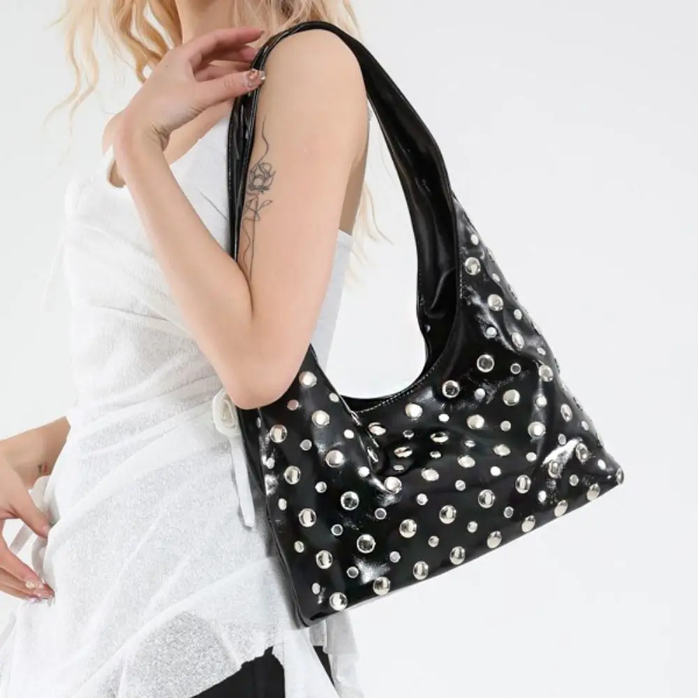 Fashion Metal Stud Rivet Shoulder Bag Spicy Girl Punk Style Y2k Underarm Bag Sweet Cool Handbag Underarm Bag Lady
Fashion Metal Stud Rivet Shoulder Bag Spicy Girl Punk Style Y2k Underarm Bag Sweet Cool Handbag Underarm Bag Lady