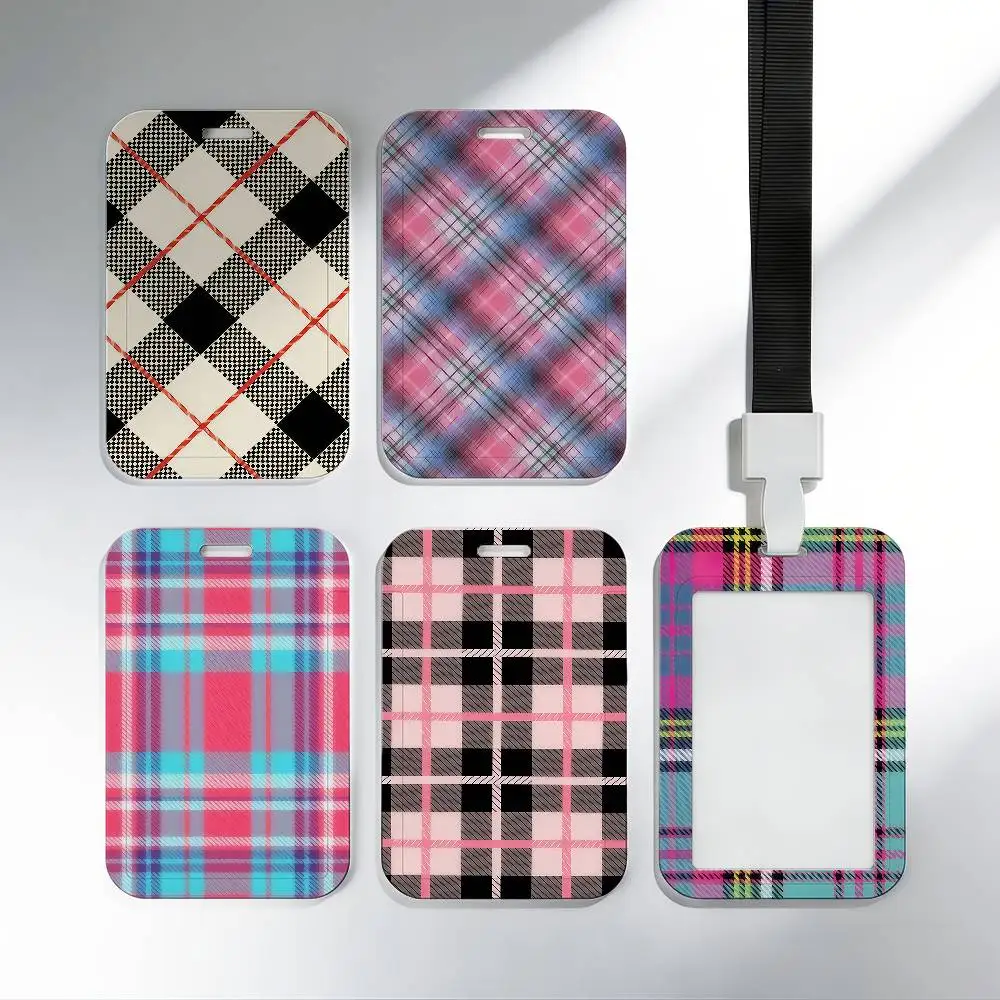 Модный защитный чехол для карт с квадратным ромбовидным узором и розовыми полосками, для школьных, ID, проездных и обеденных карт, с удобным механизмом выталкивания, подарок
Модный защитный чехол для карт с квадратным ромбовидным узором и розовыми полосками, для школьных, ID, проездных и обеденных карт, с удобным механизмом выталкивания, подарок
